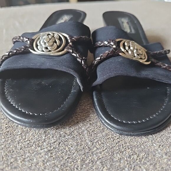 Brighton Y2K Lilian Black Wedge Pewter Flower Charm Slip On Sandals Shoes 8 - Picture 4 of 8